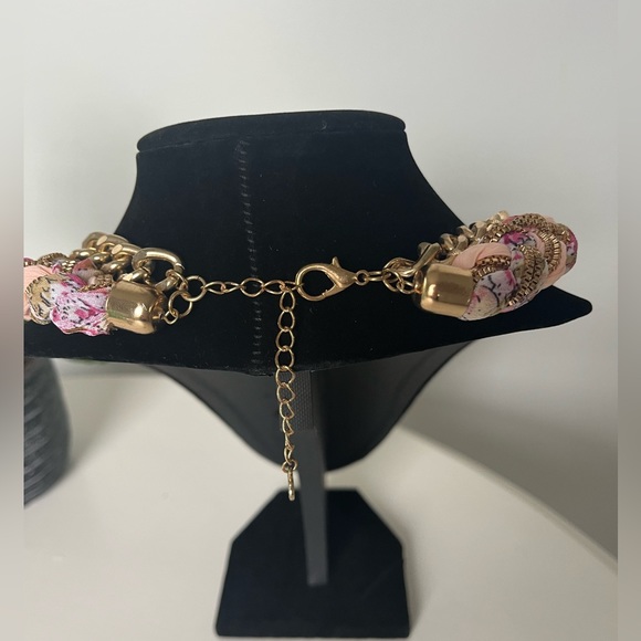 Unique colourful necklace - Picture 3 of 3